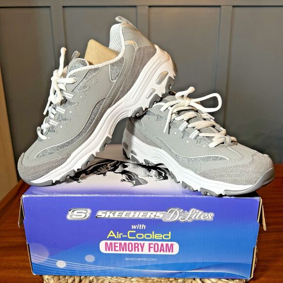 Sketchers Sneakers Size 10 Gray‎ and White D'Lites Me Time Memory Foam - Picture 1 of 10